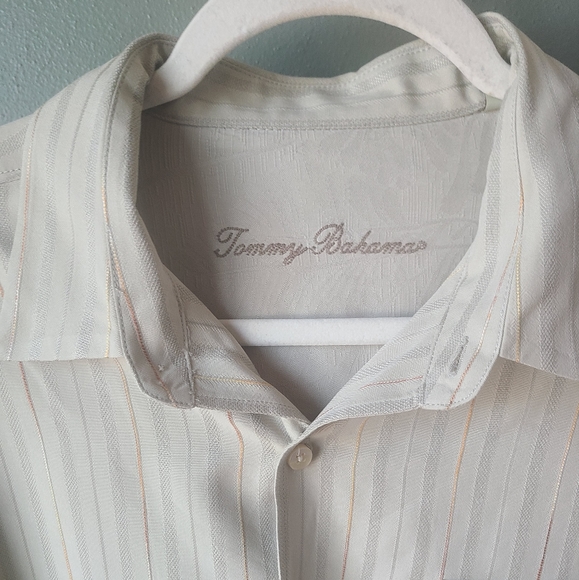 Men's Tommy Bahama Silk Button Down Shirt, Size Large - Picture 2 of 4